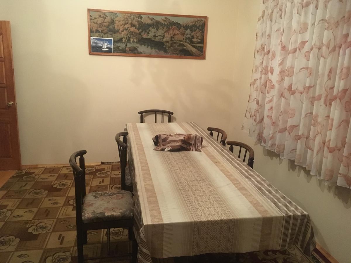 Homestay On Akademika Sakharova ซุคุม ภายนอก รูปภาพ